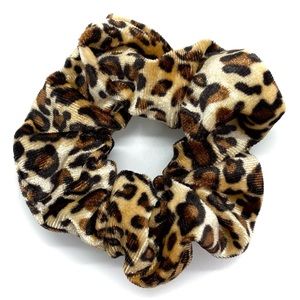 Super Soft Leopard Print Velvet Hair Scrunchie